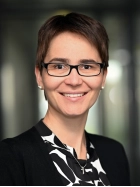 Prof. Christina Holzapfel